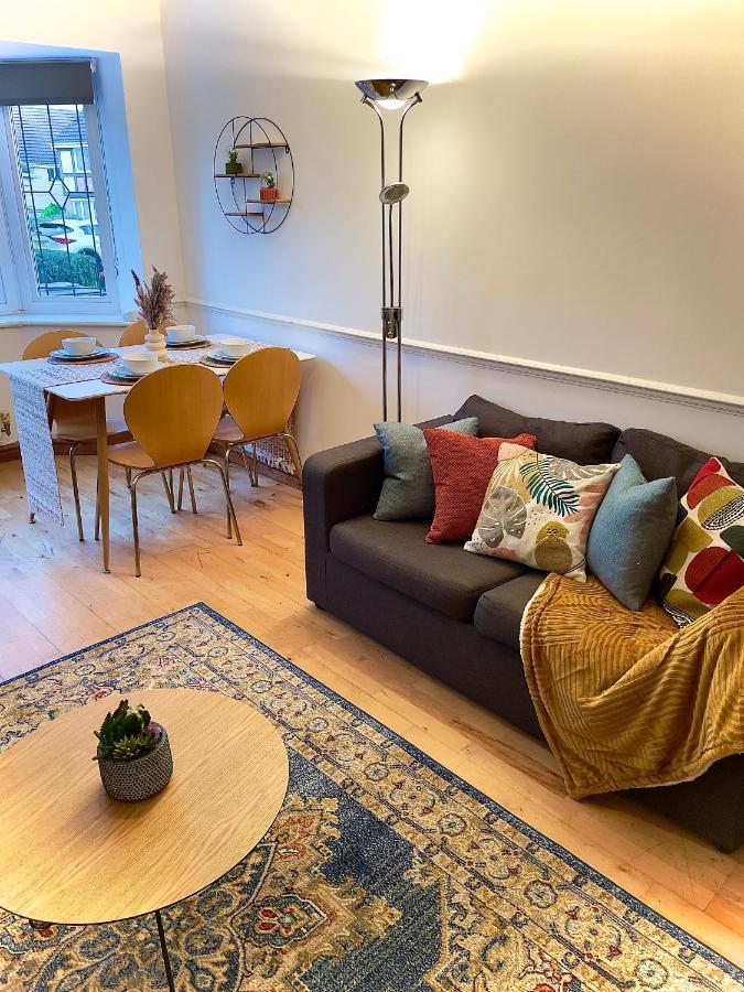 Charming Home In Wellingborough Bagian luar foto